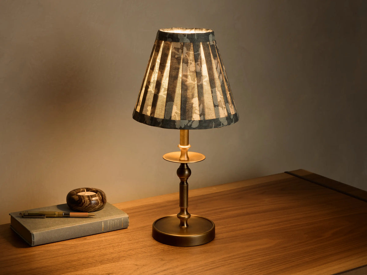 GREEN / ANTIQUE BRASS